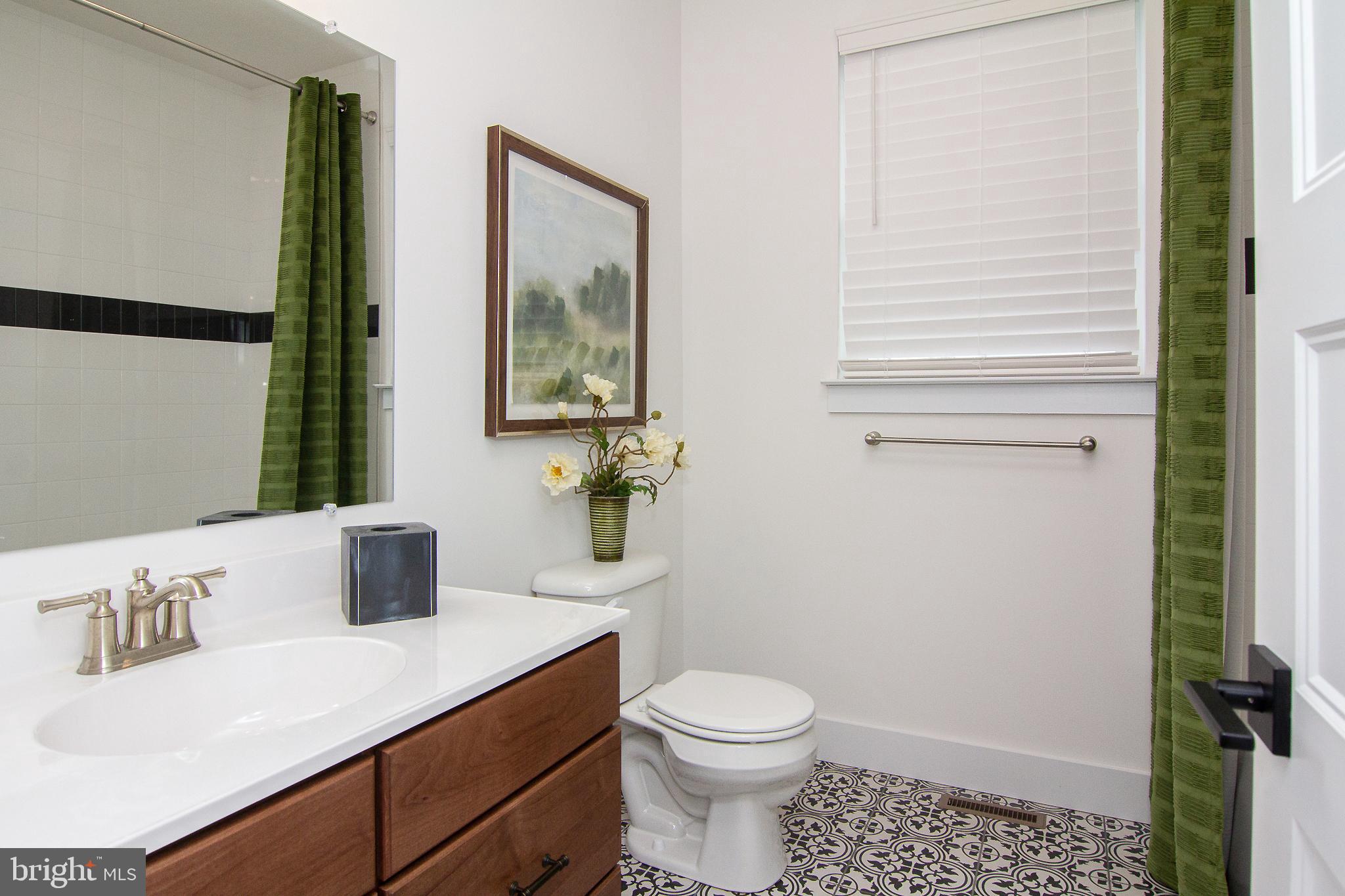 P39 Schalk Road Manchester, MD 21102 - Photo 17 of 20 a bathroom with a sink vanity granite and toilet