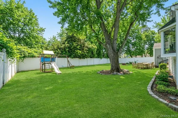 $699,999 | 990 Thomas Avenue, Baldwin, NY 11510