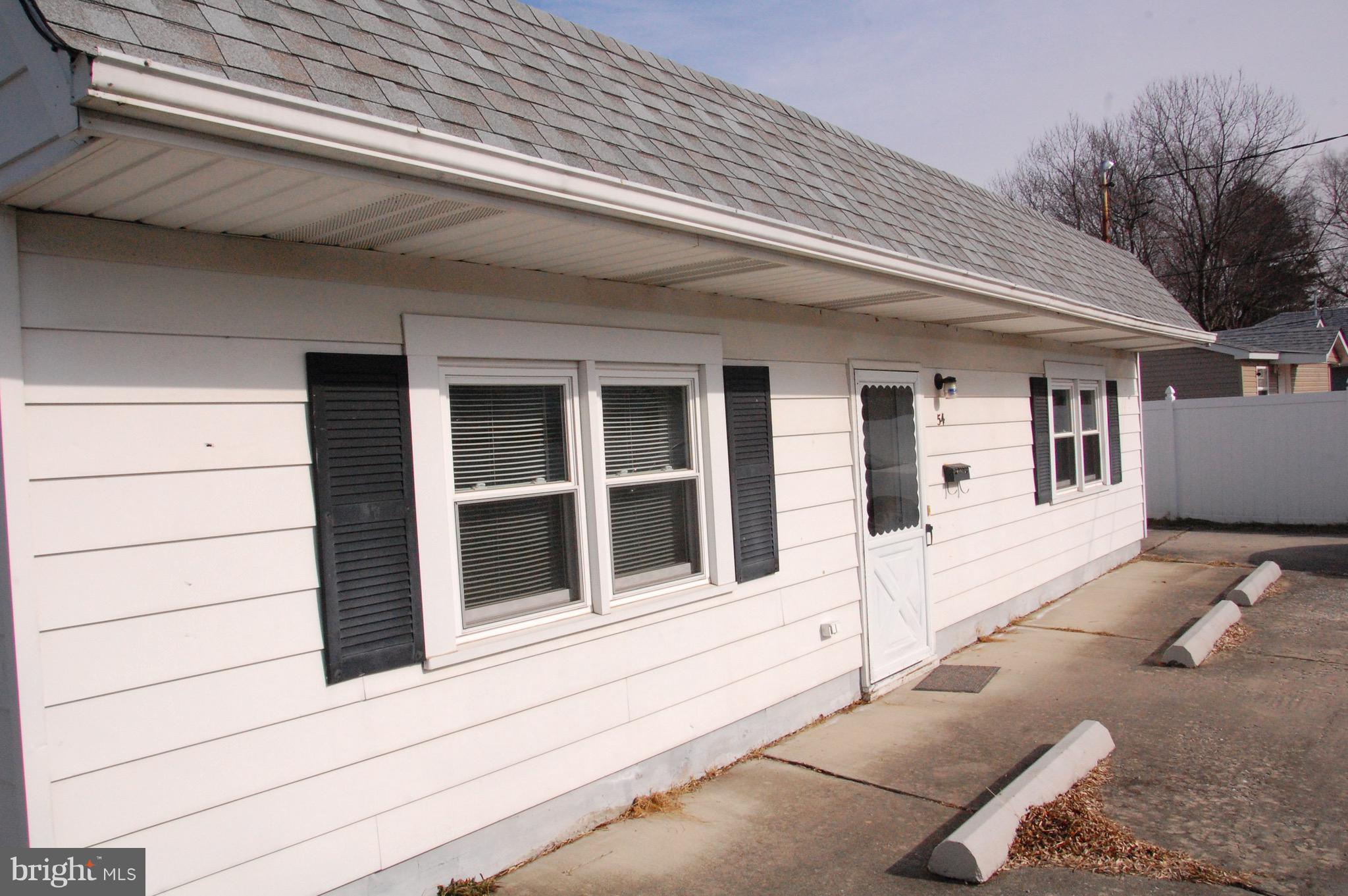54 Chestnut Street Pennsville, NJ 08070 - Photo 2 of 14