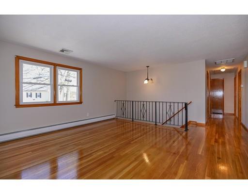 12 Plant Road Waltham, MA 02451 - Photo 7 of 17
