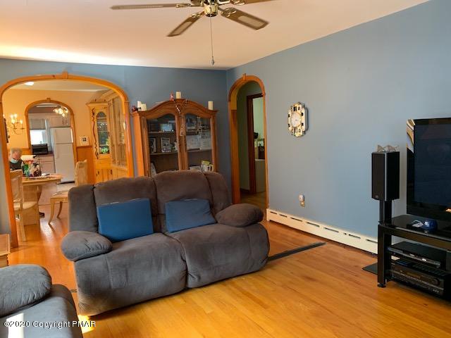 204 Winona Road Mount Pocono, PA 18344 - Photo 29 of 41 ARCHED DOORWAYS