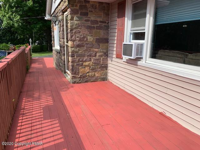 204 Winona Road Mount Pocono, PA 18344 - Photo 37 of 41 DECK