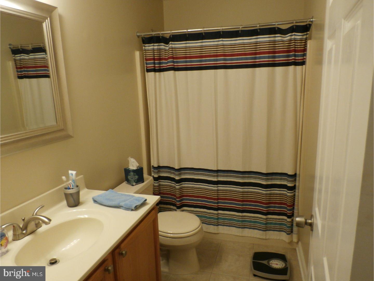 121 Tavistock Road Cherry Hill, NJ 08034 - Photo 16 of 19 Bathroom