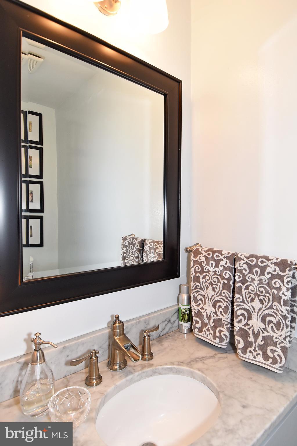 821 Ridge Place Falls Church, VA 22046 - Photo 14 of 30 Main level powder room
