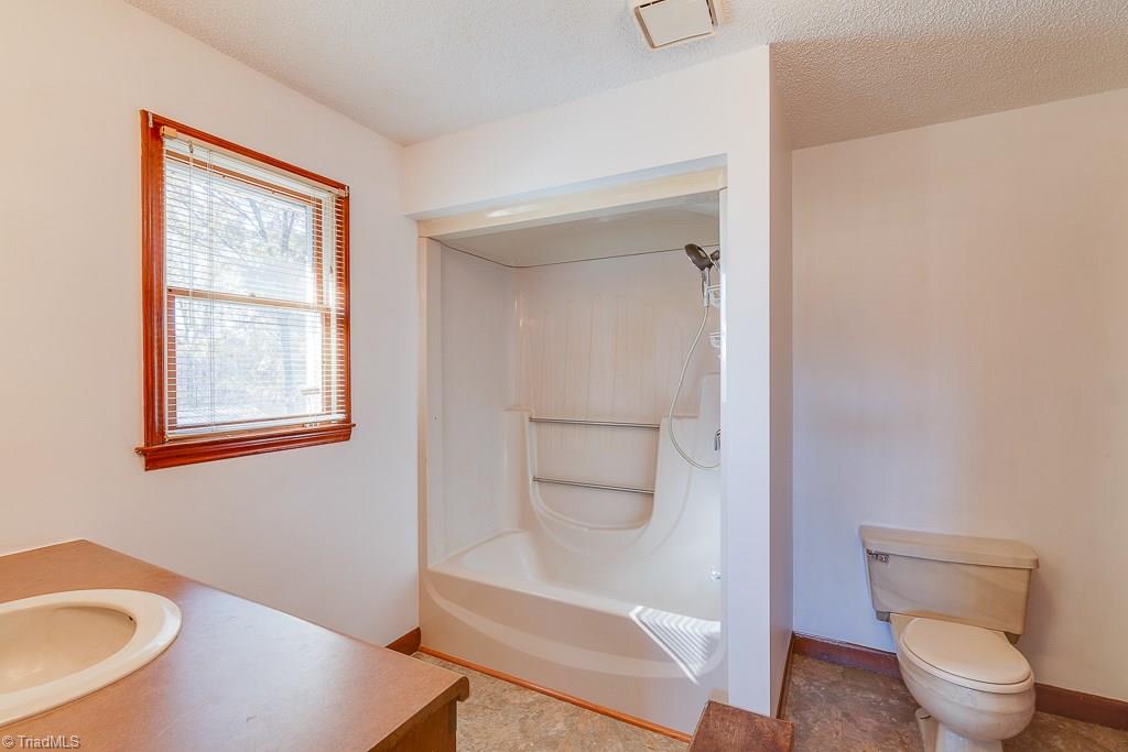 320 Jones Road Winston-Salem, NC 27107 - Photo 16 of 29 Gallery Image 16