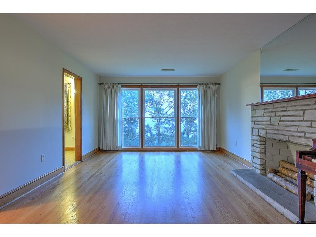 4666 Old Stage Road Kingsport, TN 37664 - Photo 5 of 31 Photo 5