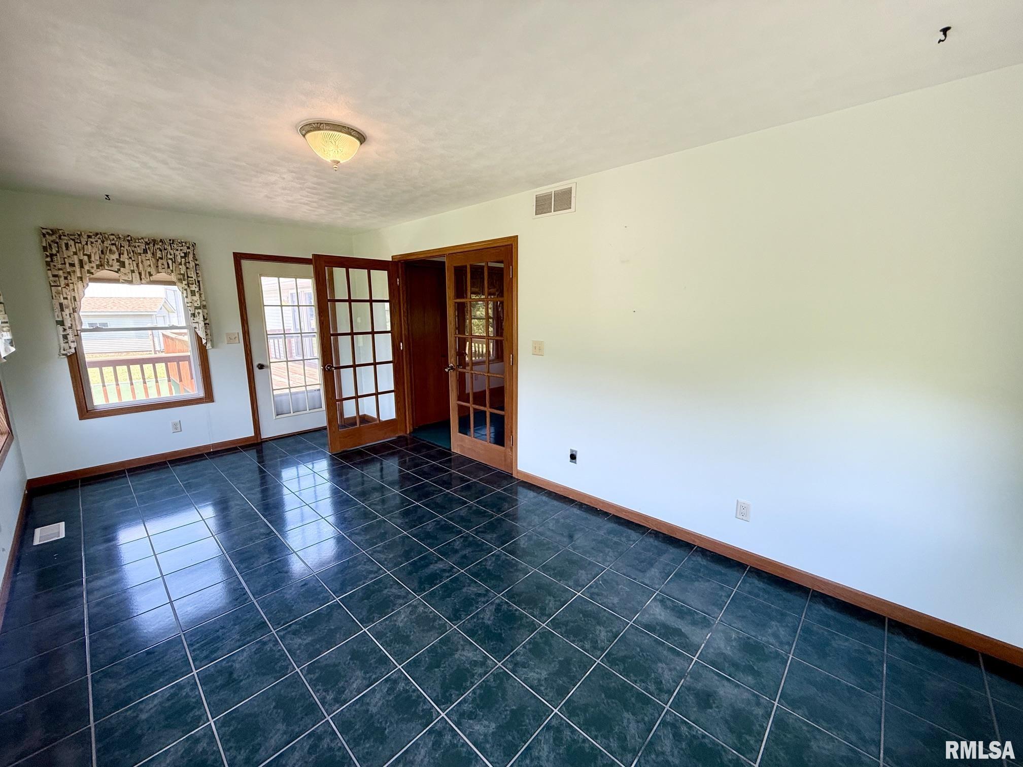 24822 Brookwood Hills Road Athens, IL 62613 - Photo 24 of 58