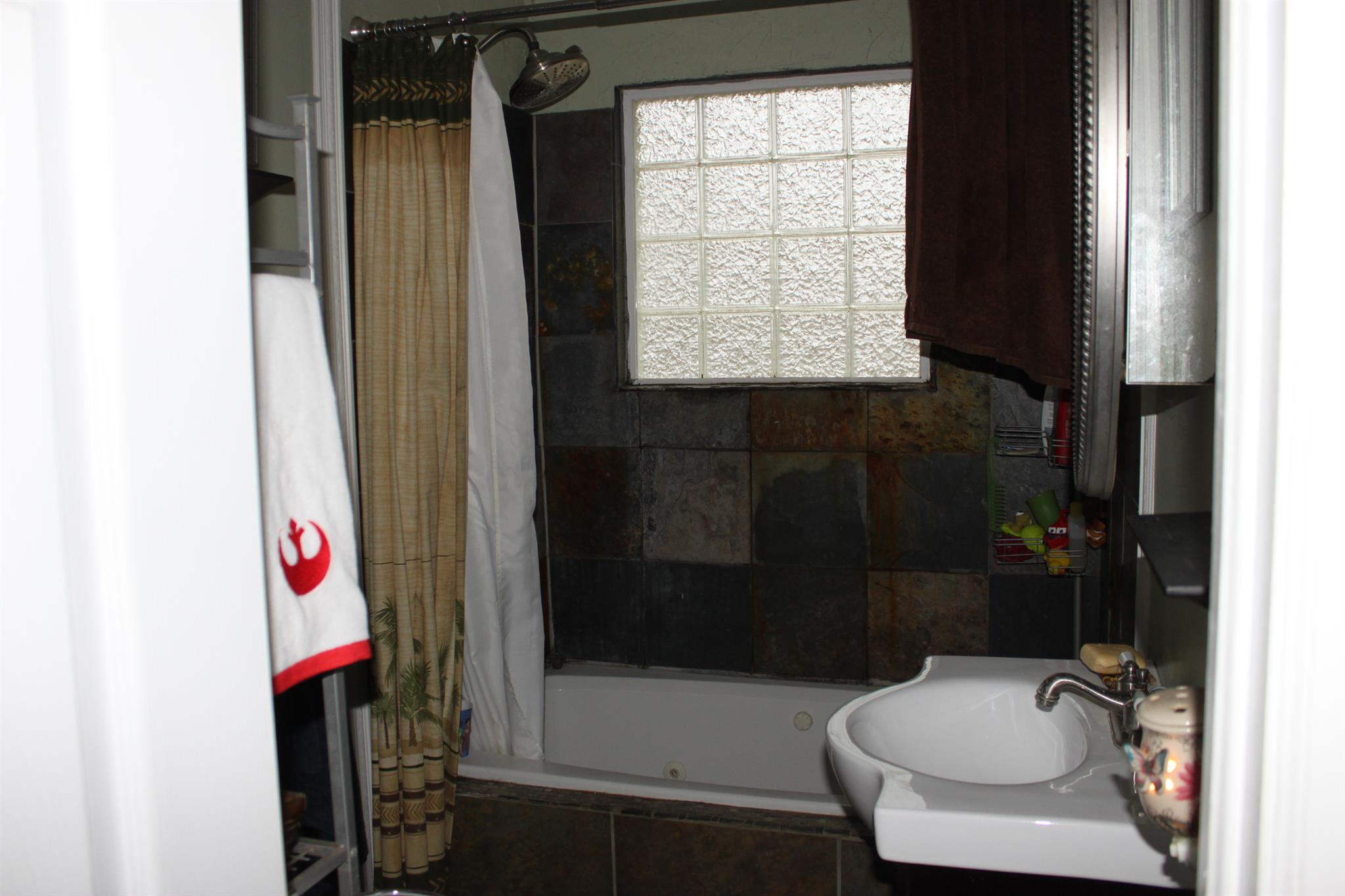 1744 Greenhaw Road Decherd, TN 37324 - Photo 10 of 11 Gallery Image 10