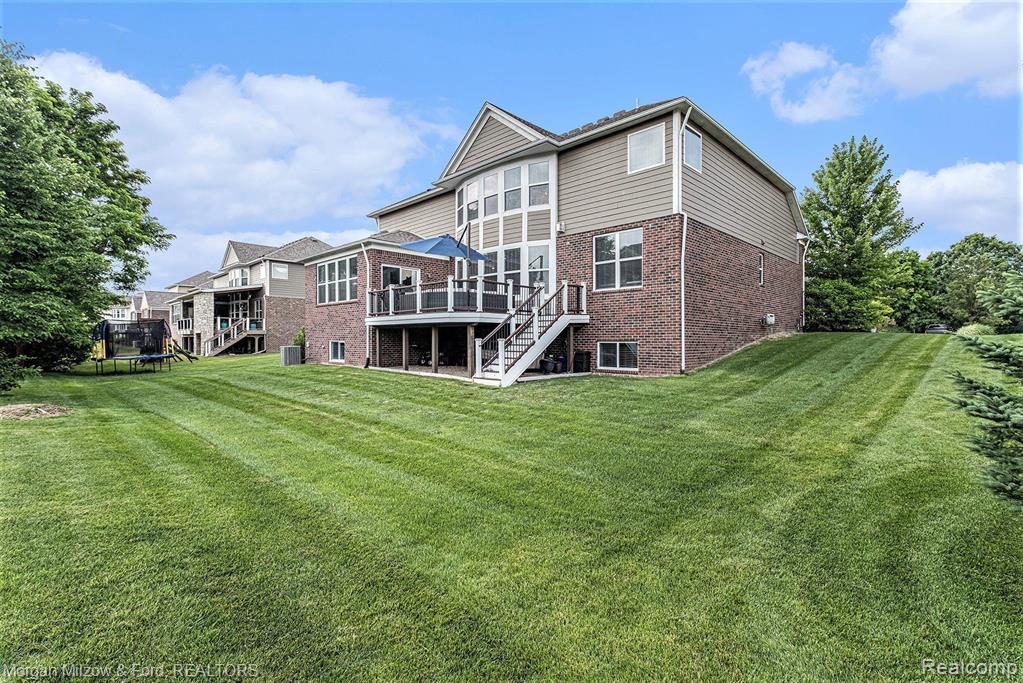 6941 Oakhurst Ridge Road Clarkston, MI 48348 - Photo 51 of 59