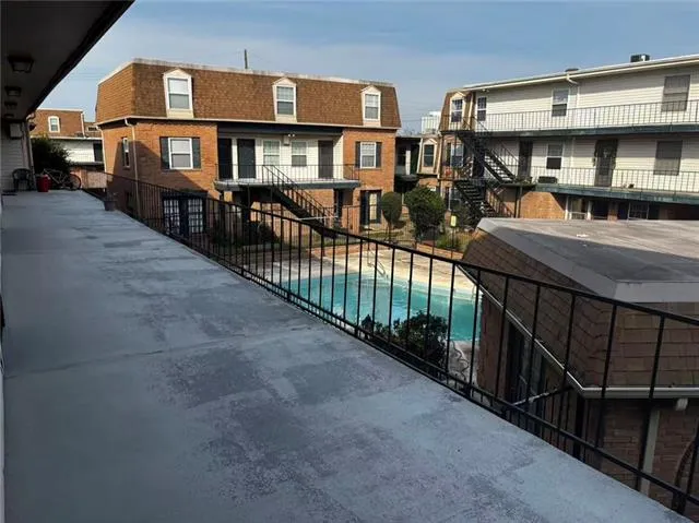 $1,400 | 3110 Edenborn Avenue, Unit 412, Metairie, LA 70002