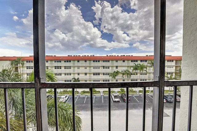 $249,000 | 5321 Northeast 24th Terrace, Unit 504A, Fort Lauderdale, FL 33308