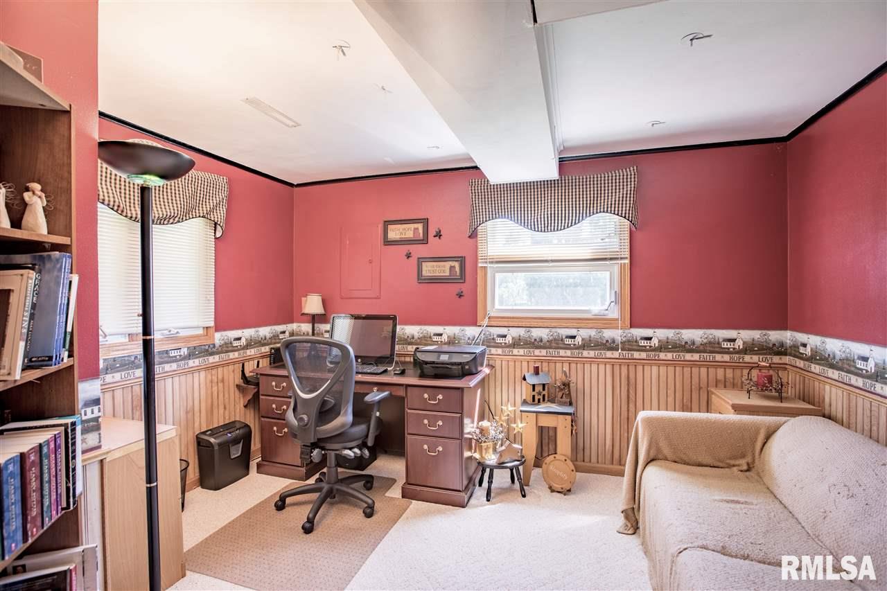 3622 Forest Road Davenport, IA 52807 - Photo 12 of 24 Gallery Image 12