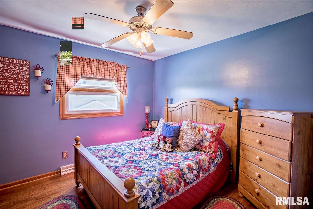 3622 Forest Road Davenport, IA 52807 - Photo 16 of 24 Gallery Image 16
