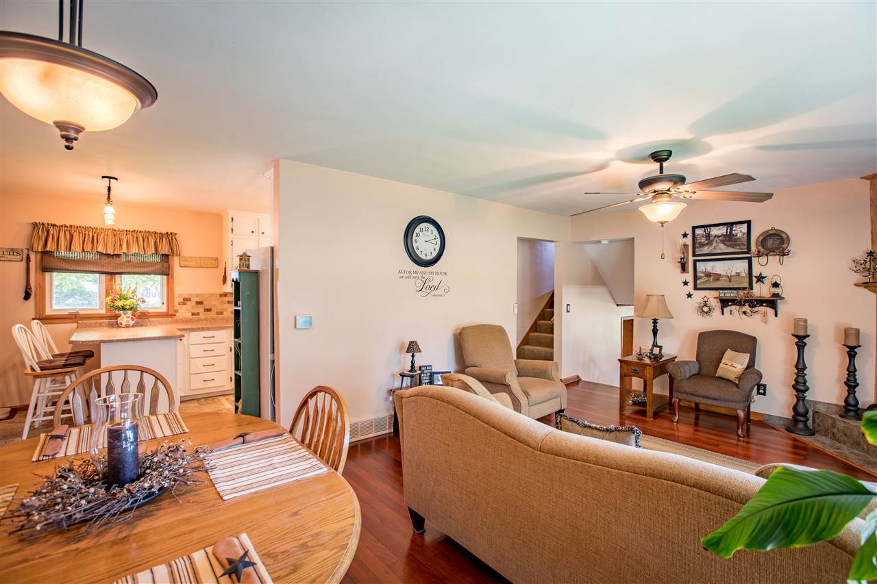 3622 Forest Road Davenport, IA 52807 - Photo 10 of 24 Gallery Image 10