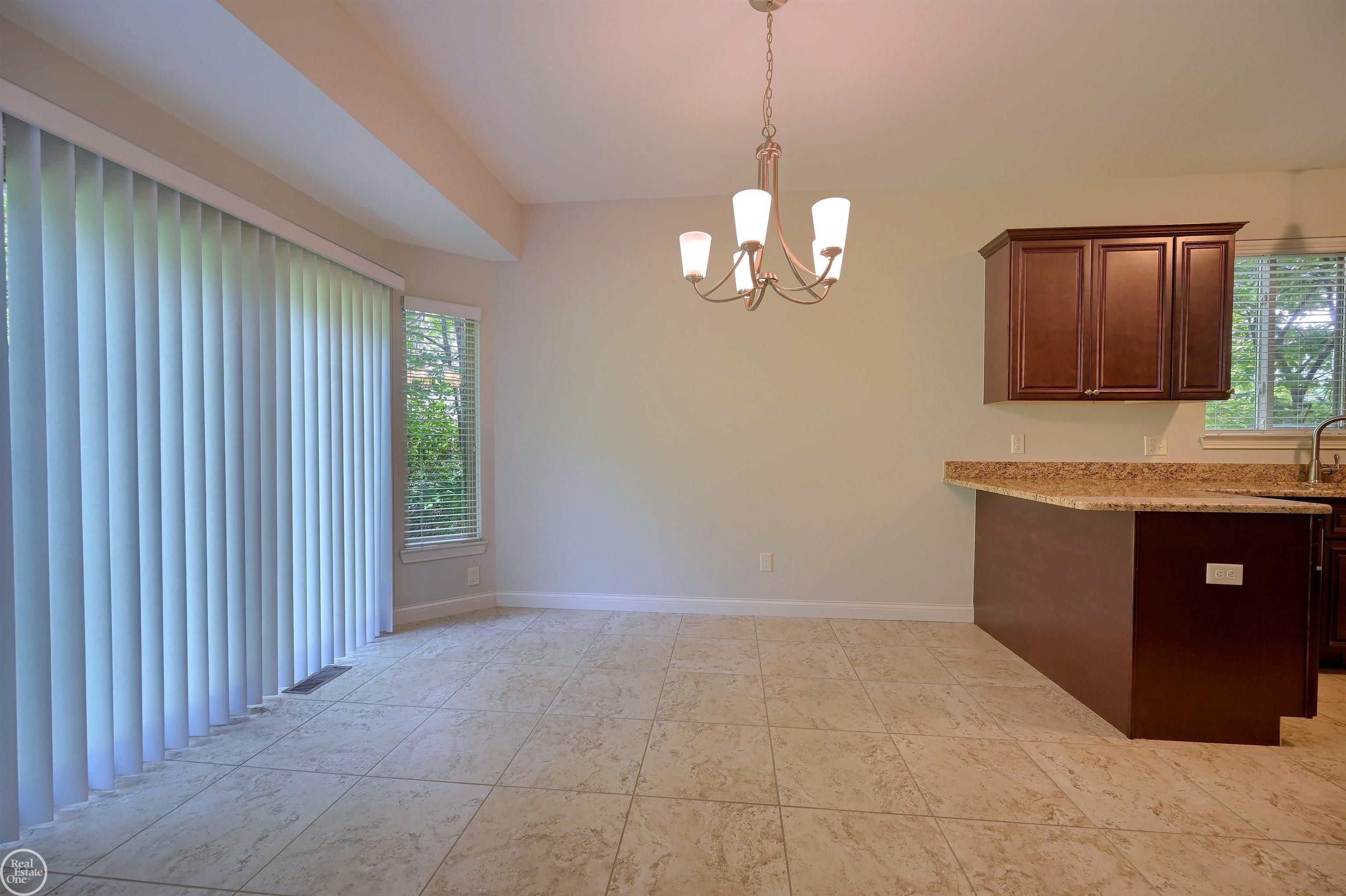 8199 22 Mile Road, Unit RIGHT SIDE ) Utica, MI 48317 - Photo 38 of 59