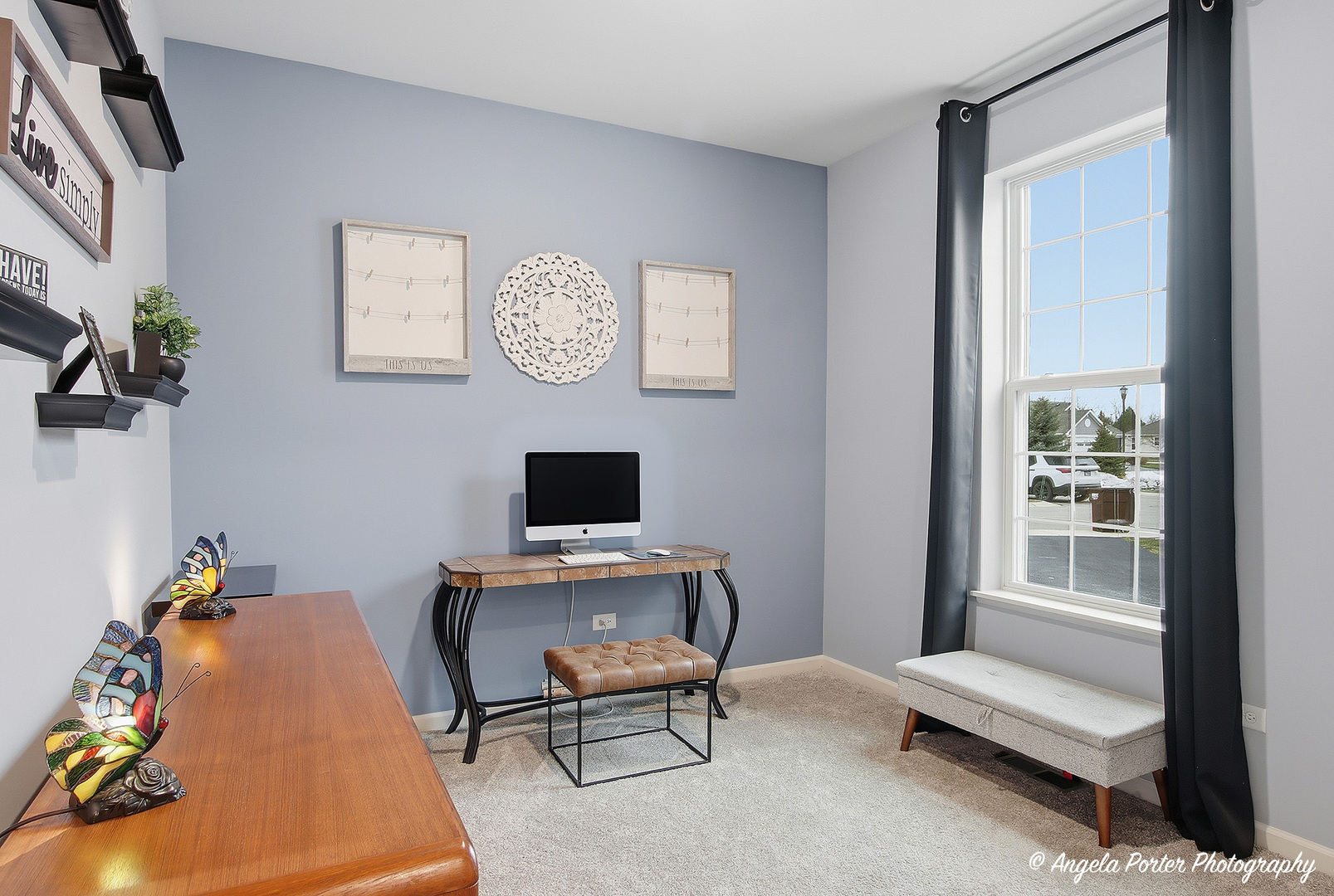 9186 Ritz Court Huntley, IL 60142 - Photo 18 of 36 a bedroom with a workspace