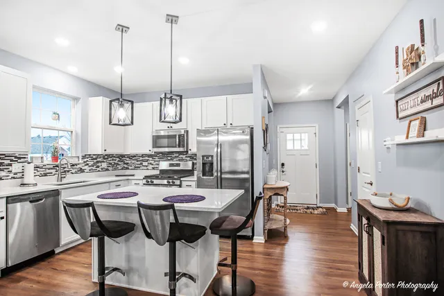 $399,900 | 9186 Ritz Court, Huntley, IL 60142