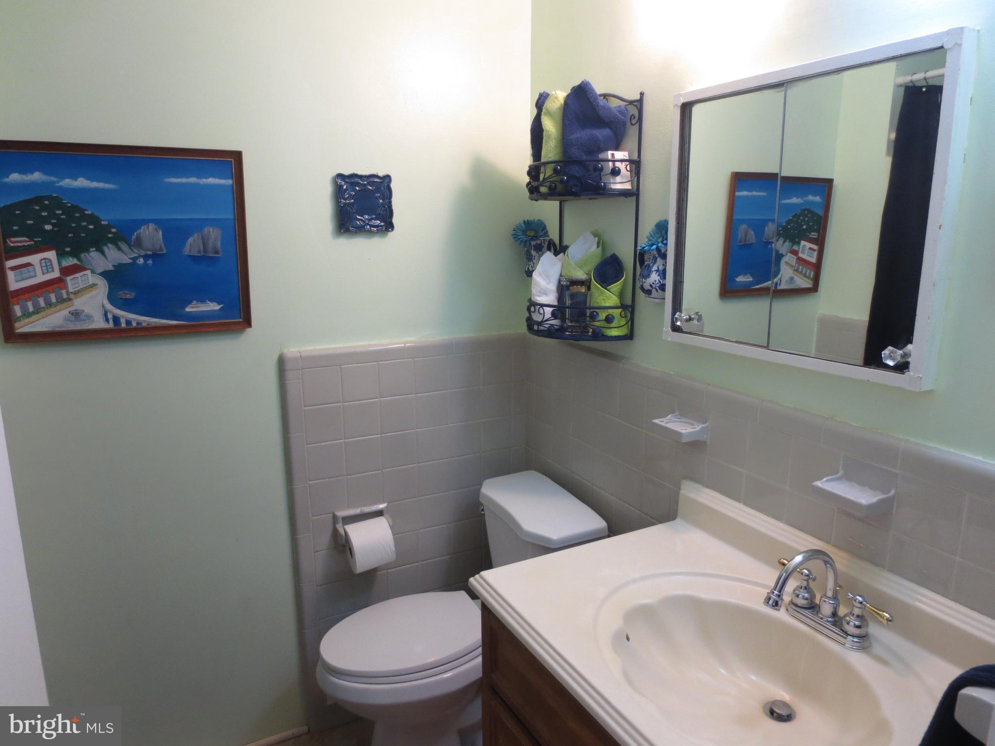 3902 Jeffry Street Silver Spring, MD 20906 - Photo 14 of 25 Bath