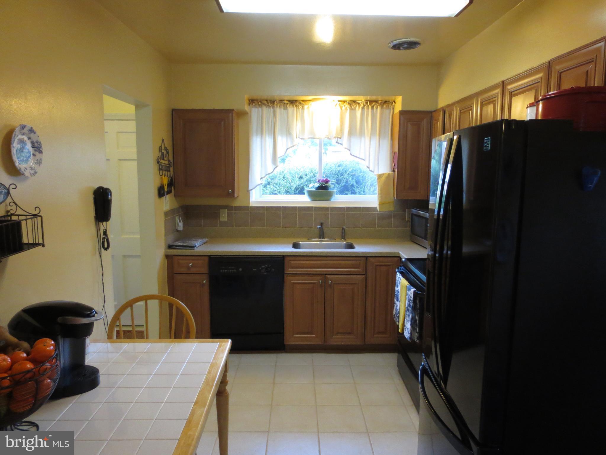 3902 Jeffry Street Silver Spring, MD 20906 - Photo 5 of 25 Kitchen