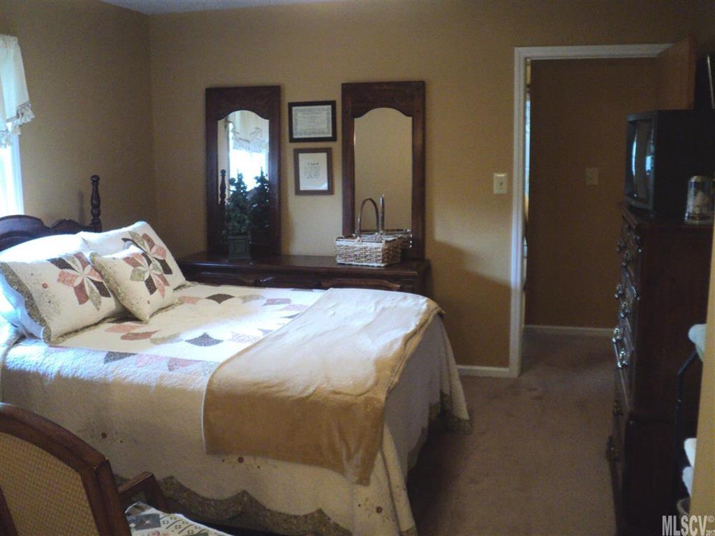 1597 Union Grove Road Lenoir, NC 28645 - Photo 13 of 17 Gallery Image 13