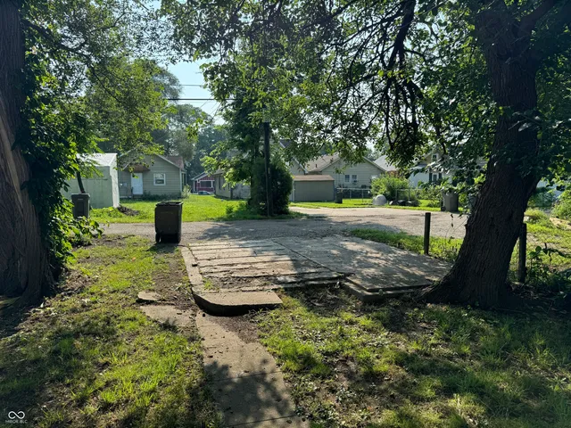 $130,000 | 1051 North Mount Street, Indianapolis, IN 46222