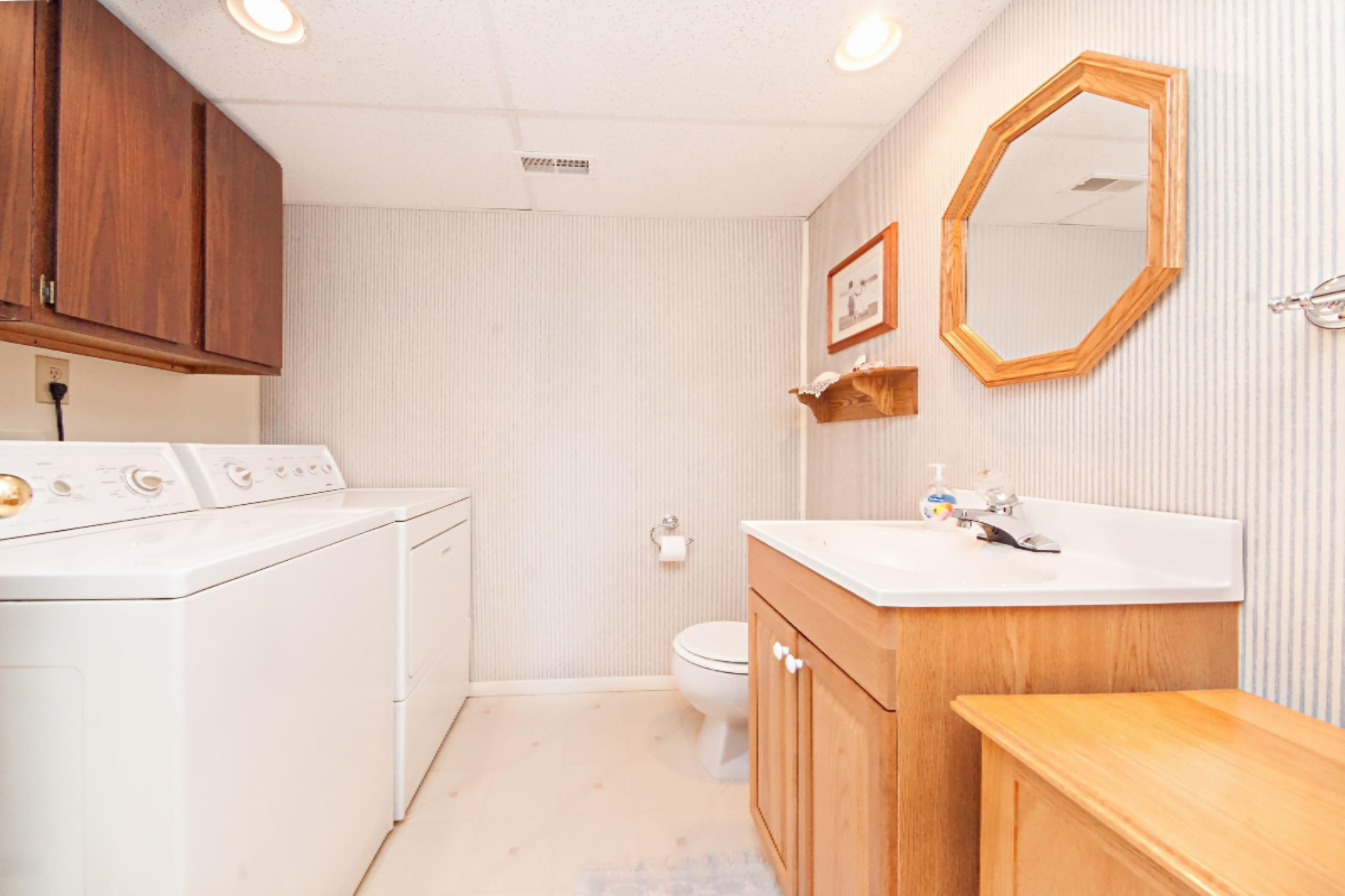 1389 Trebor Road St. Joseph, MI 49085 - Photo 27 of 55 DSC07770_pe