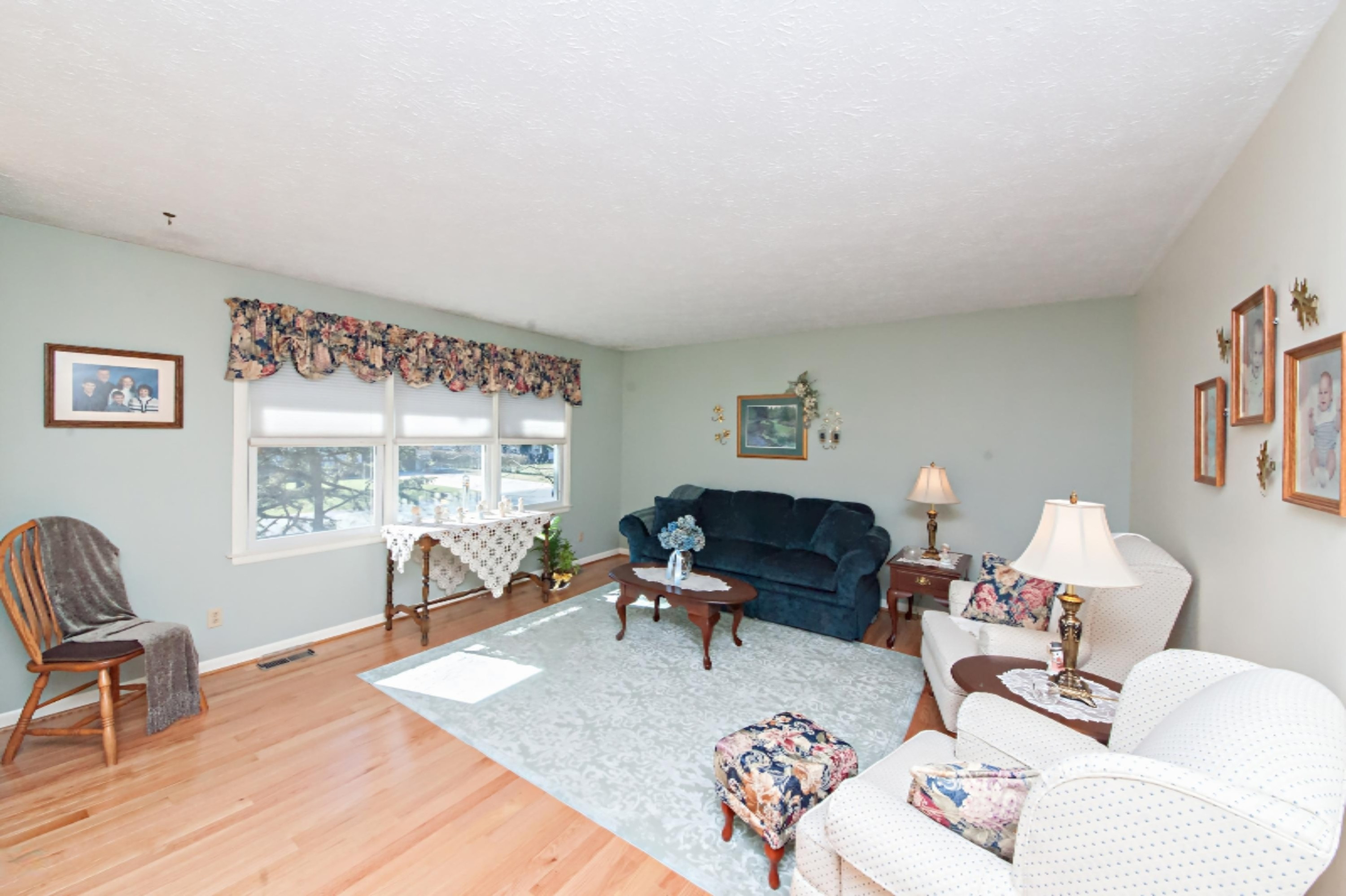 1389 Trebor Road St. Joseph, MI 49085 - Photo 3 of 55 DSC07705_pe