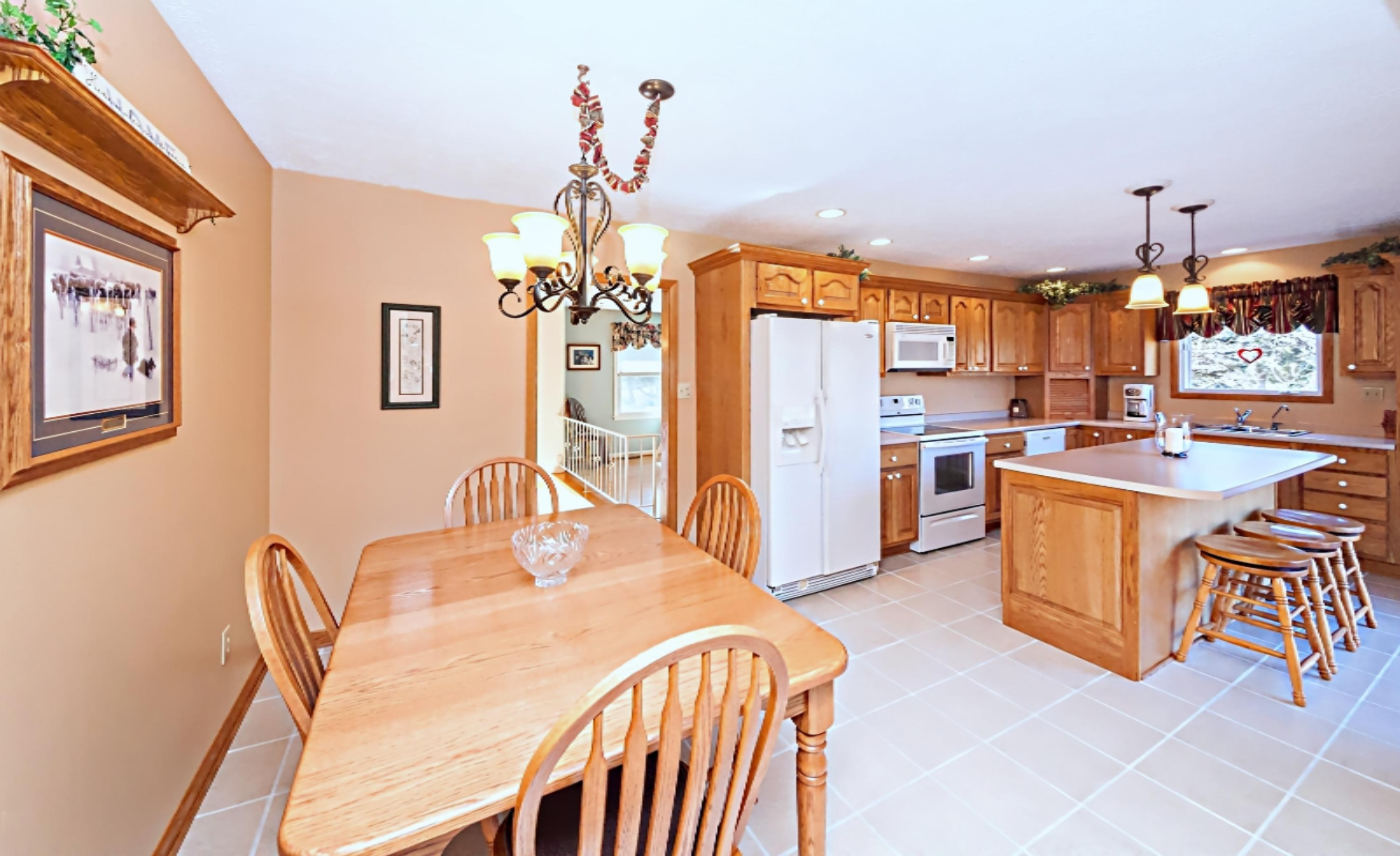 1389 Trebor Road St. Joseph, MI 49085 - Photo 6 of 55 DSC07729_pe_pe
