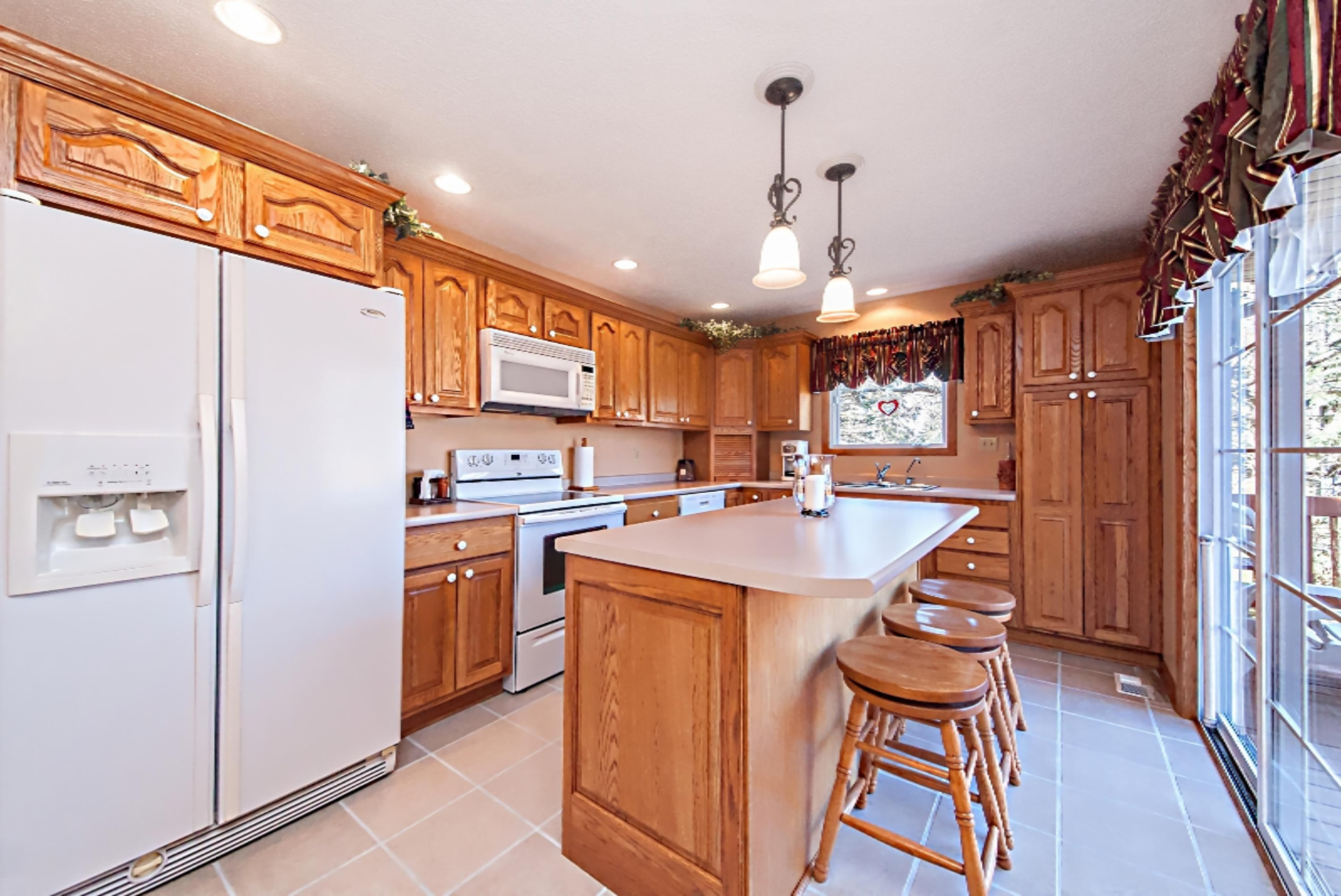 1389 Trebor Road St. Joseph, MI 49085 - Photo 7 of 55 DSC07720_pe