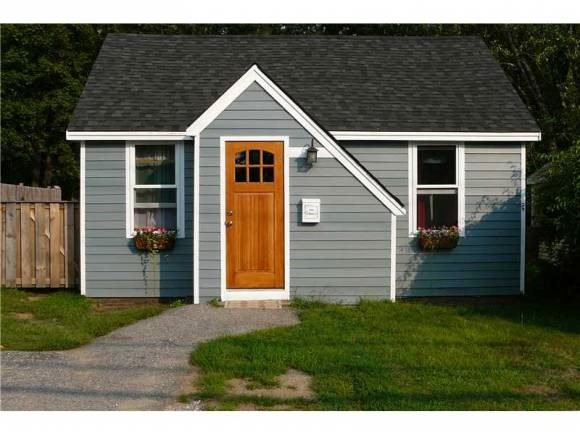 136 State Road Kittery, ME 03904 - Photo 1 of 1