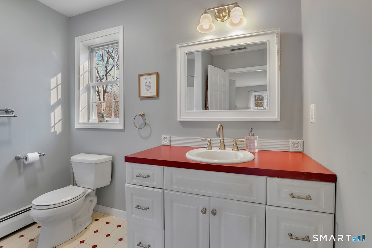 345 Hebron Road Andover, CT 06232 - Photo 20 of 31