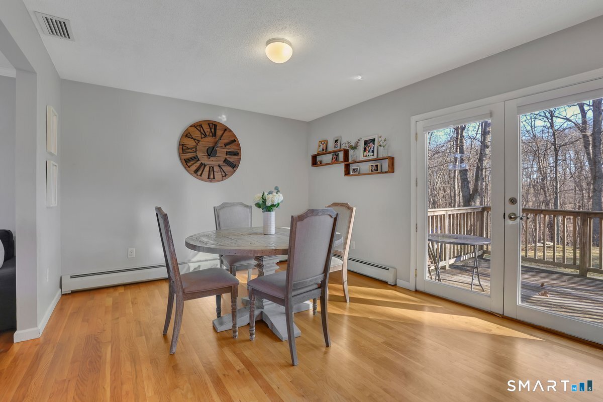 345 Hebron Road Andover, CT 06232 - Photo 4 of 31