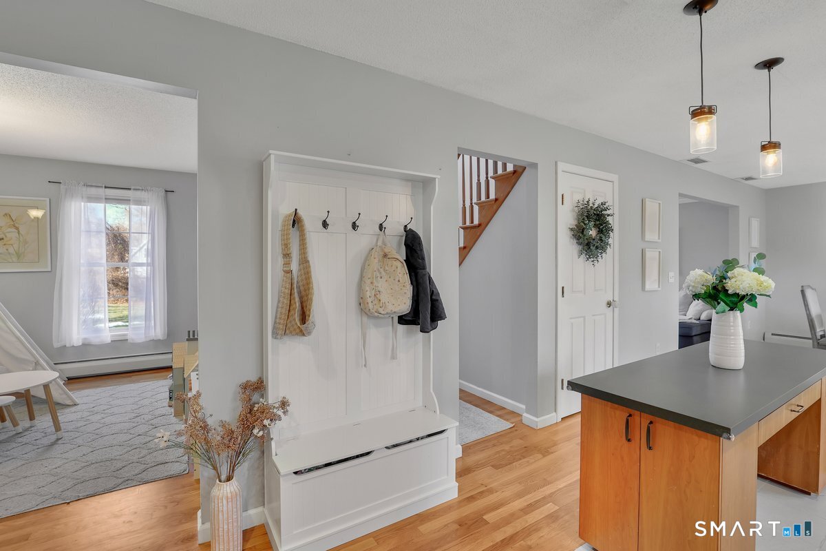 345 Hebron Road Andover, CT 06232 - Photo 6 of 31