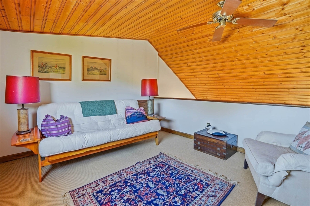 188 Vineyard Meadow Farms Road West Tisbury, MA 02568 - Photo 18 of 42