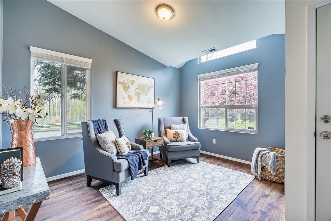 2302 210th Street Southeast Bothell, WA 98021 - Photo 6 of 22