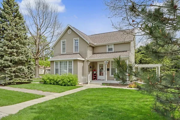 $249,000 | 102 South Wood Street, Gibson City, IL 60936