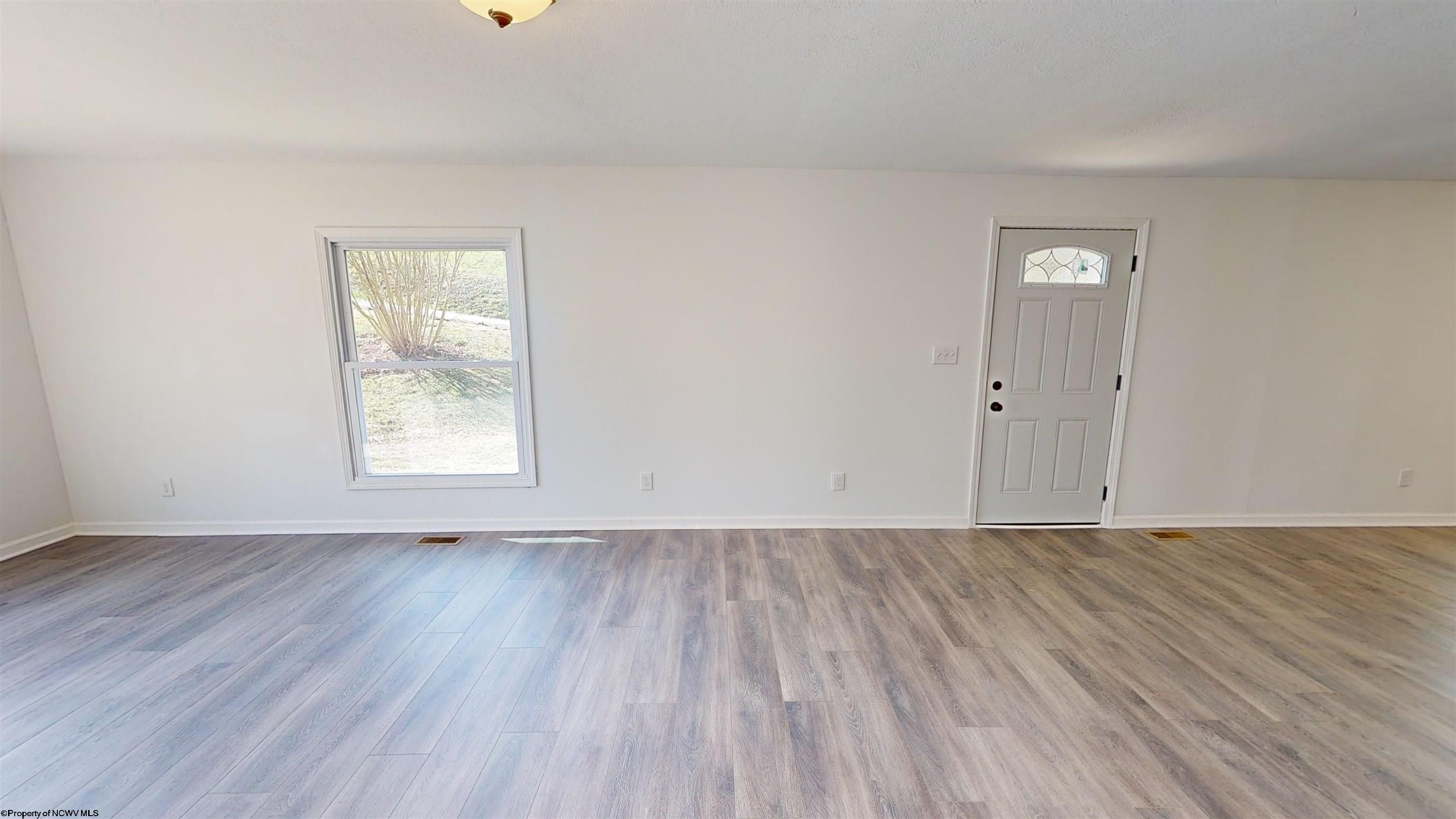 398 Fletcher Heights Road Clarksburg, WV 26301 - Photo 4 of 30 Gallery Image 4
