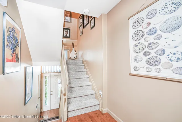 $629,900 | 38 Beekman Circle | Arden Heights