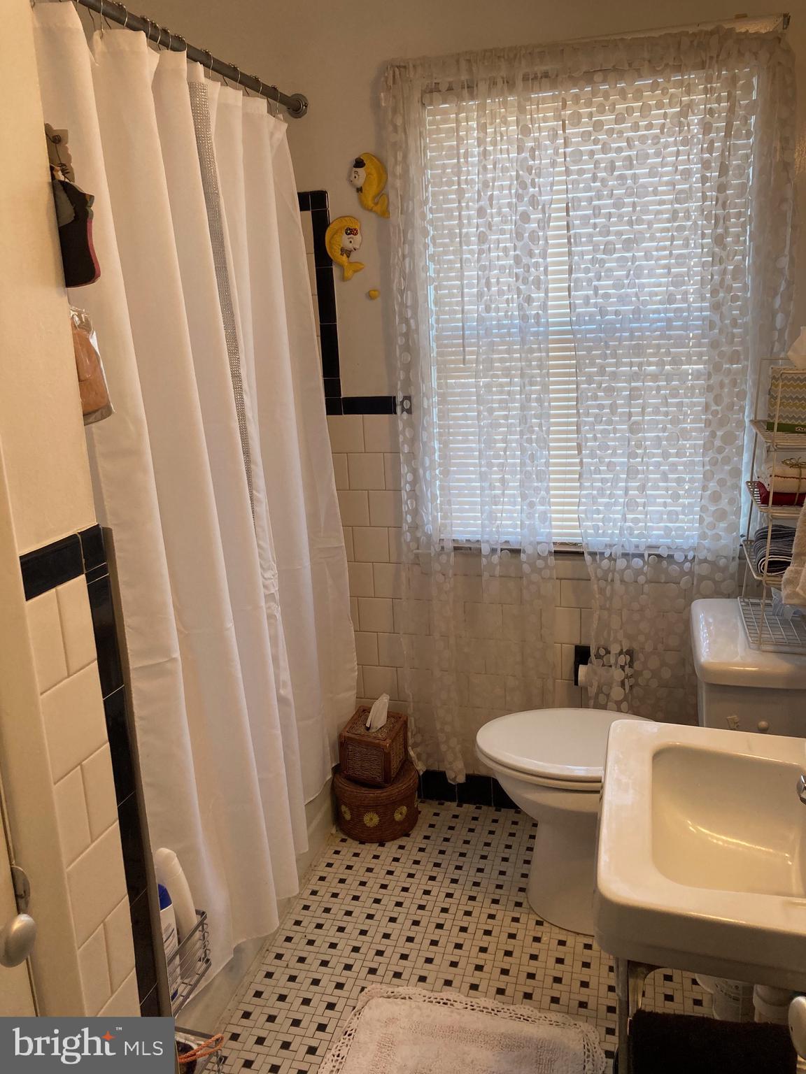 1127 Hollen Road Baltimore, MD 21239 - Photo 29 of 41