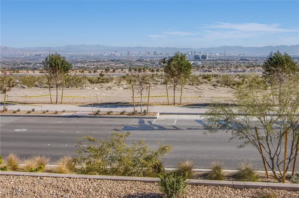 $3,000 | 11649 Stone Curlew Avenue, Las Vegas, NV 89138
