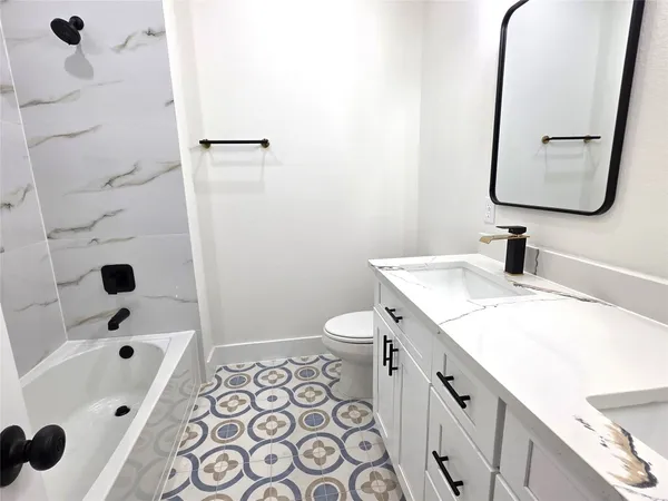 $2,200 | 19539 Dunbar Avenue, Unit B, Houston, TX 77338