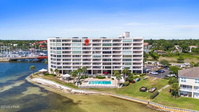 $239,900 | 324 East Beach Drive, Unit 701, Panama City, FL 32401