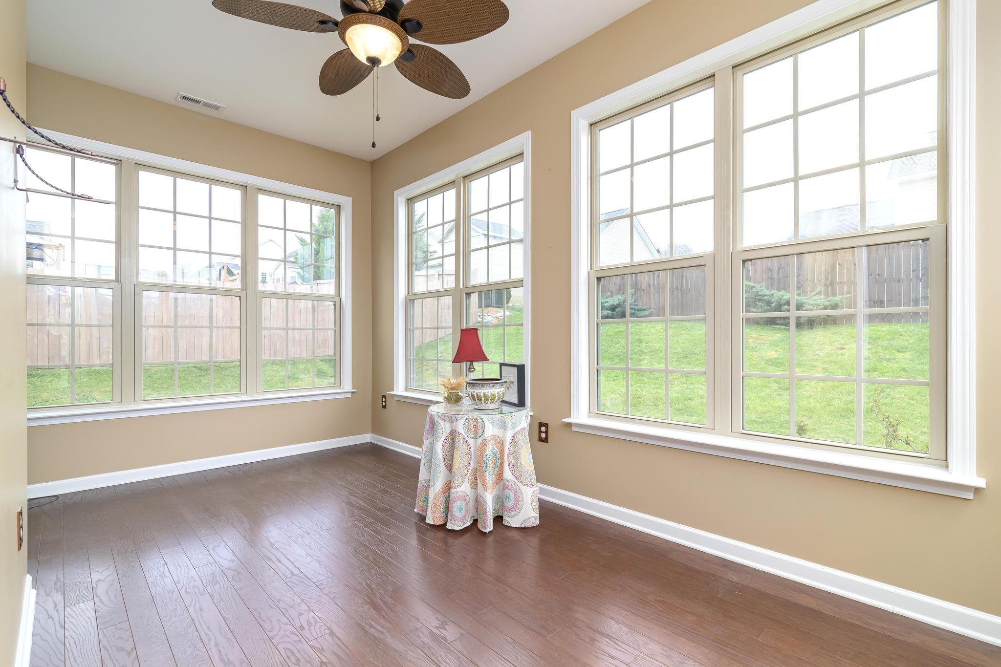 573 Suffolk Road Johnson City, TN 37615 - Photo 14 of 29 Sunroom