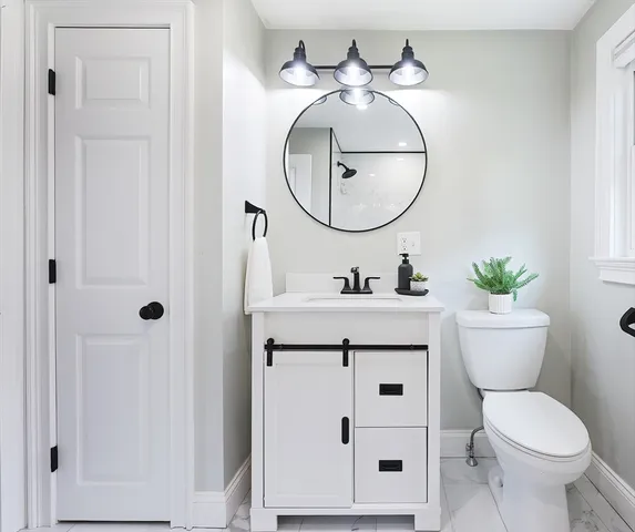 $575,000 | 841 Lincoln Street, Franklin, MA 02038