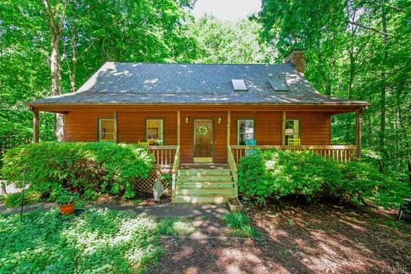 $389,900 | 369 Juniper Drive, Lynchburg, VA 24502