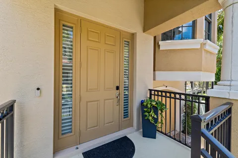 $889,000 | 605 Del Sol Circle, Tequesta, FL 33469