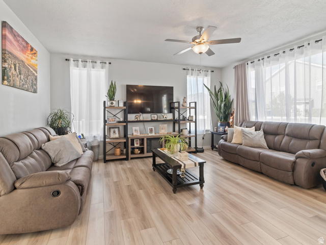 844 North Marble Road Tooele, UT 84074 - Photo 4 of 17