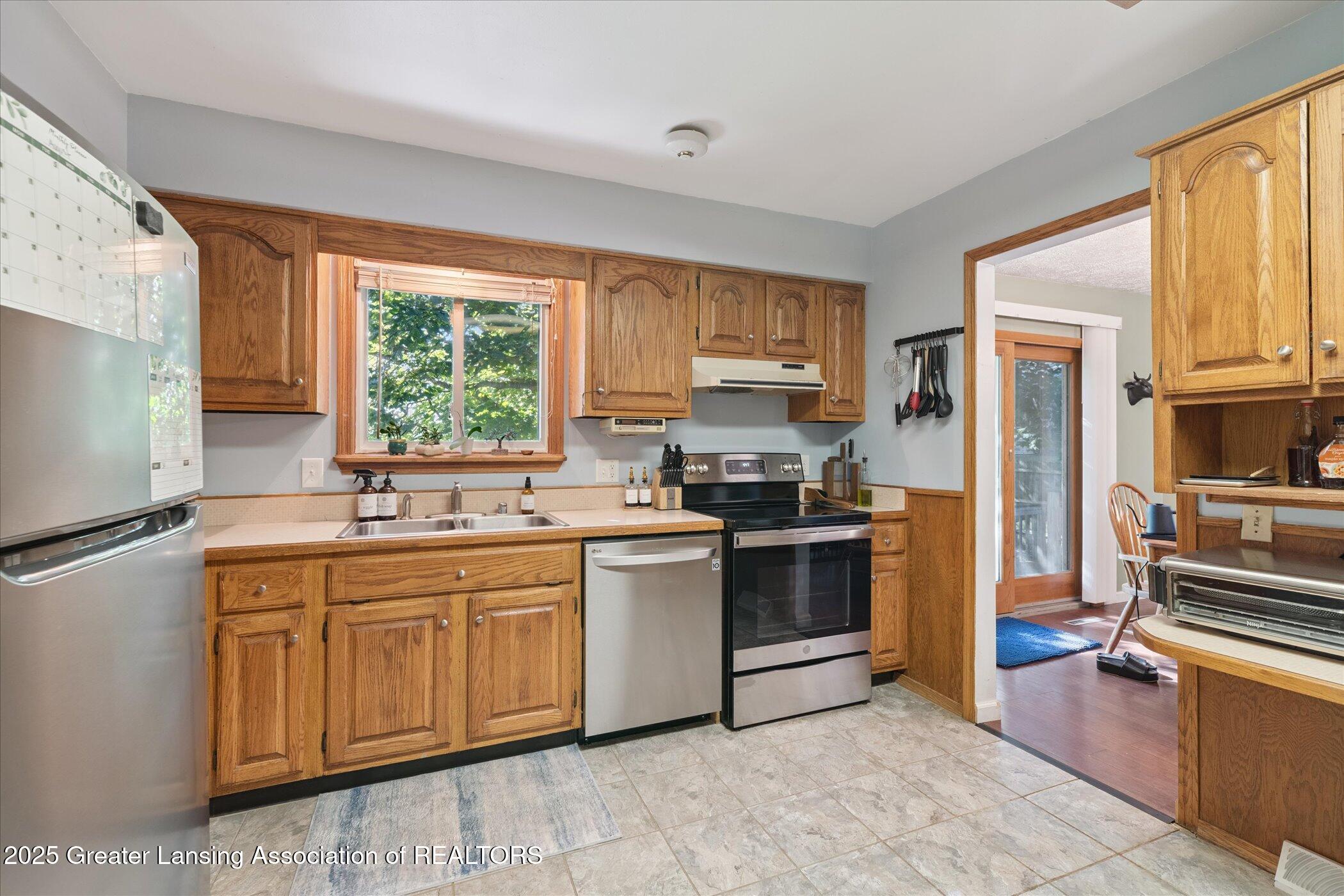 15364 Wright Road Grand Ledge, MI 48837 - Photo 17 of 62 17-15364-S-Wright-Rd-Grand-Ledge-MI-4883