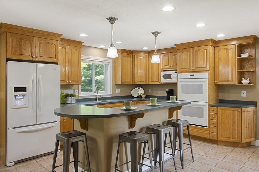 96 Grist Mill Road Littleton, MA 01460 - Photo 16 of 42 Gallery Image 16