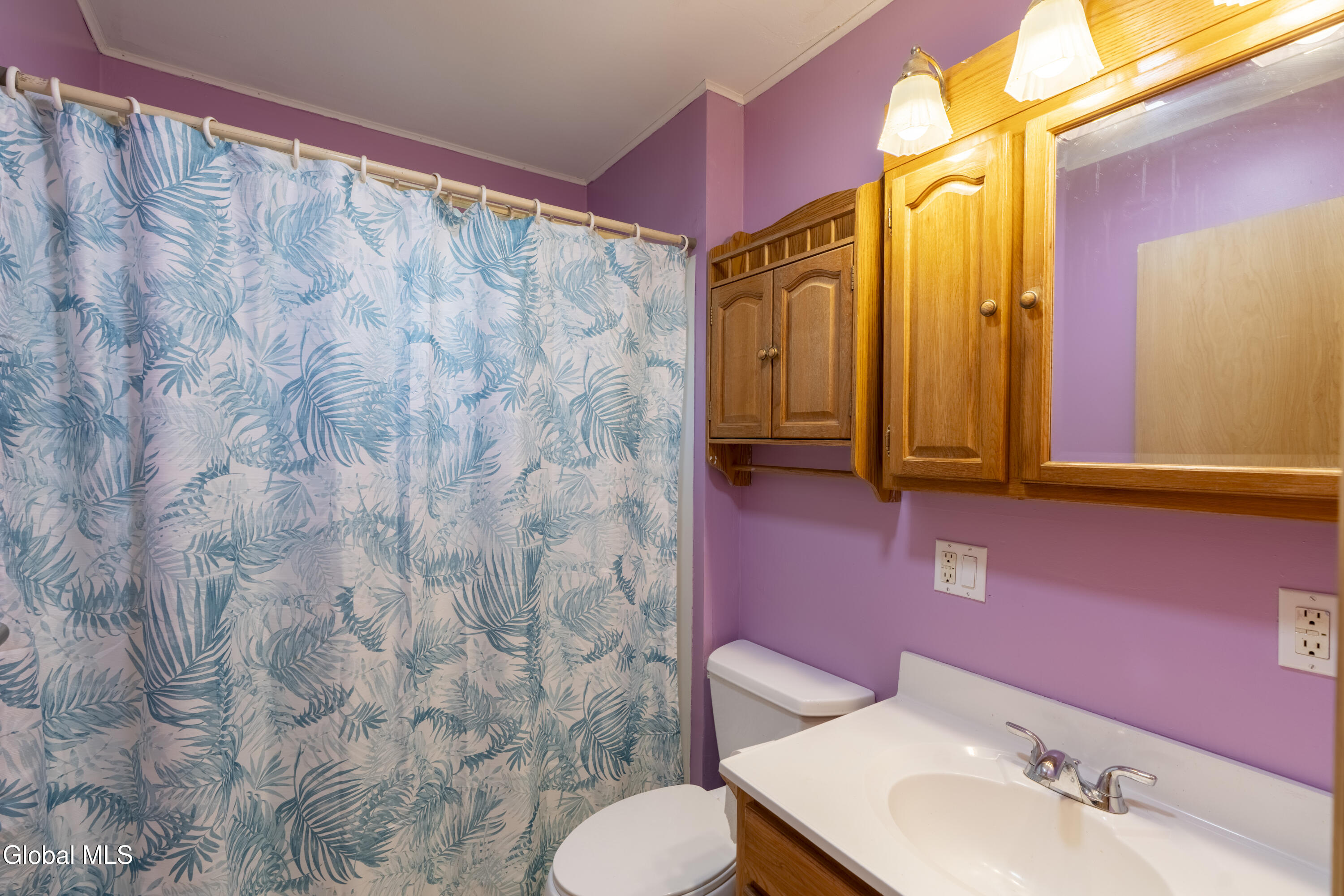 11 Keyes Street Warrensburg, NY 12885 - Photo 13 of 20 11 Keyes-13